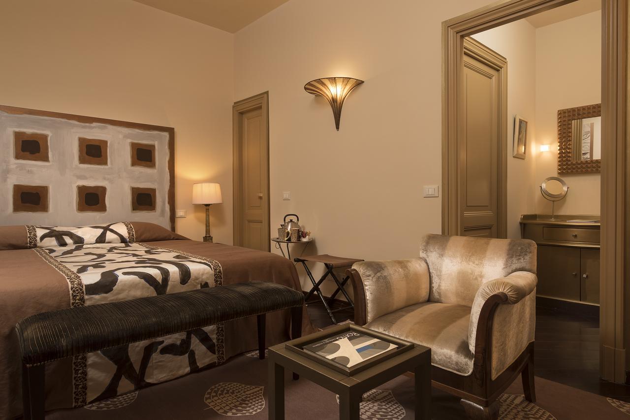 Bed and Breakfast Buonanotte Garibaldi à Rome Extérieur photo