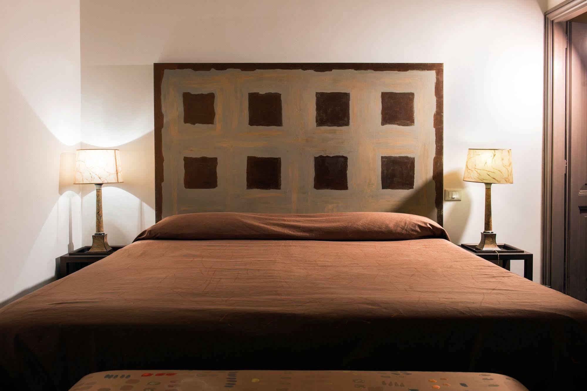 Bed and Breakfast Buonanotte Garibaldi à Rome Extérieur photo